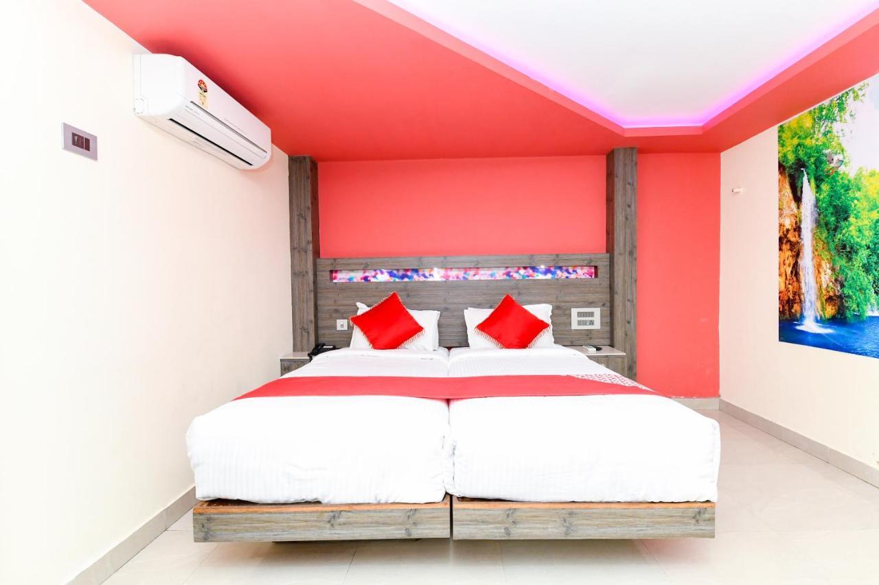 Oyo 1889 Hotel Aj Park Alappuzha Pokoj fotografie