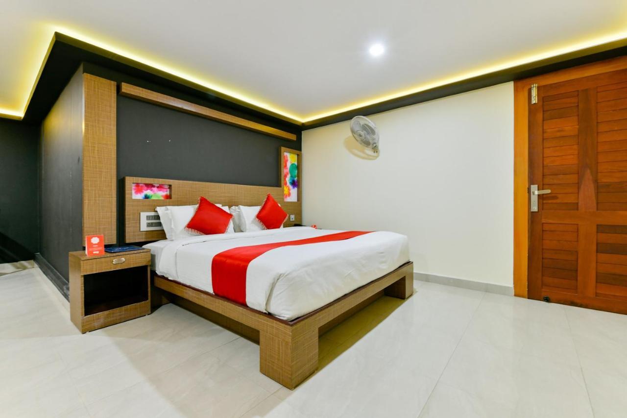 Oyo 1889 Hotel Aj Park Alappuzha Exteriér fotografie