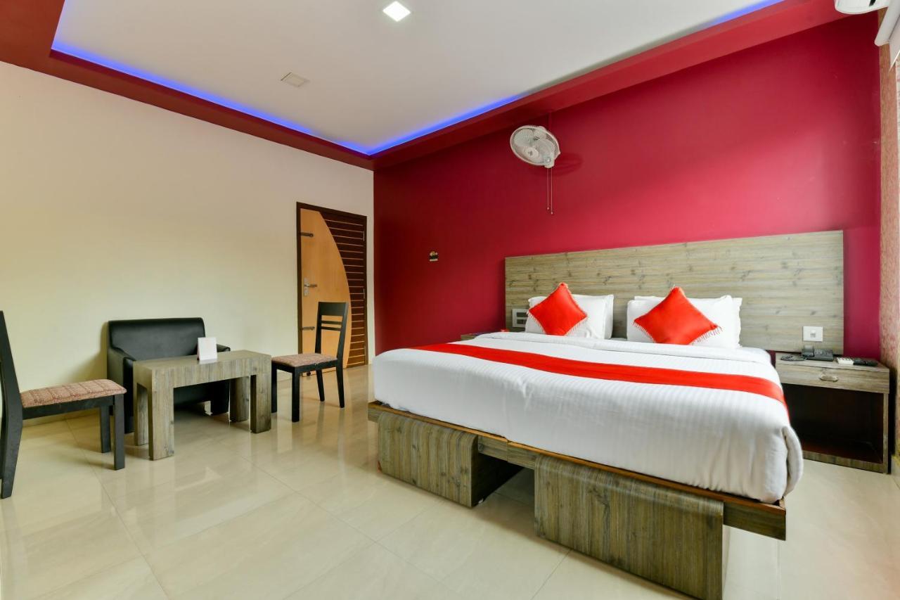 Oyo 1889 Hotel Aj Park Alappuzha Exteriér fotografie
